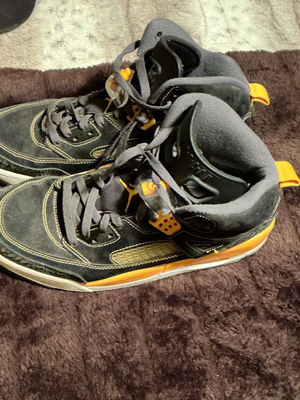 Jordan Men's Black and Yellow High-Top Sneakers